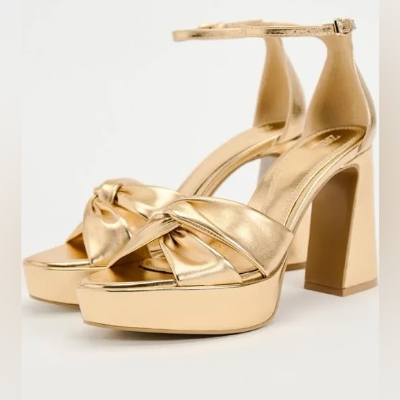ZARA Elegant Gold Women's Platform Heels - Size 40 - Picture 1 of 12